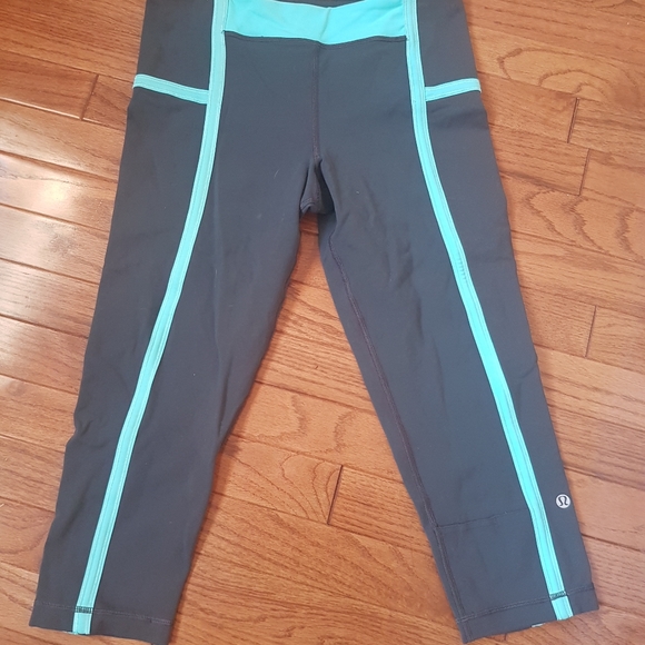 Lululemon Crop Leggings - Picture 1 of 1